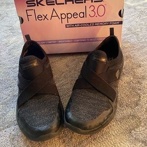 Sketchers Finest Hour slip on sneaker